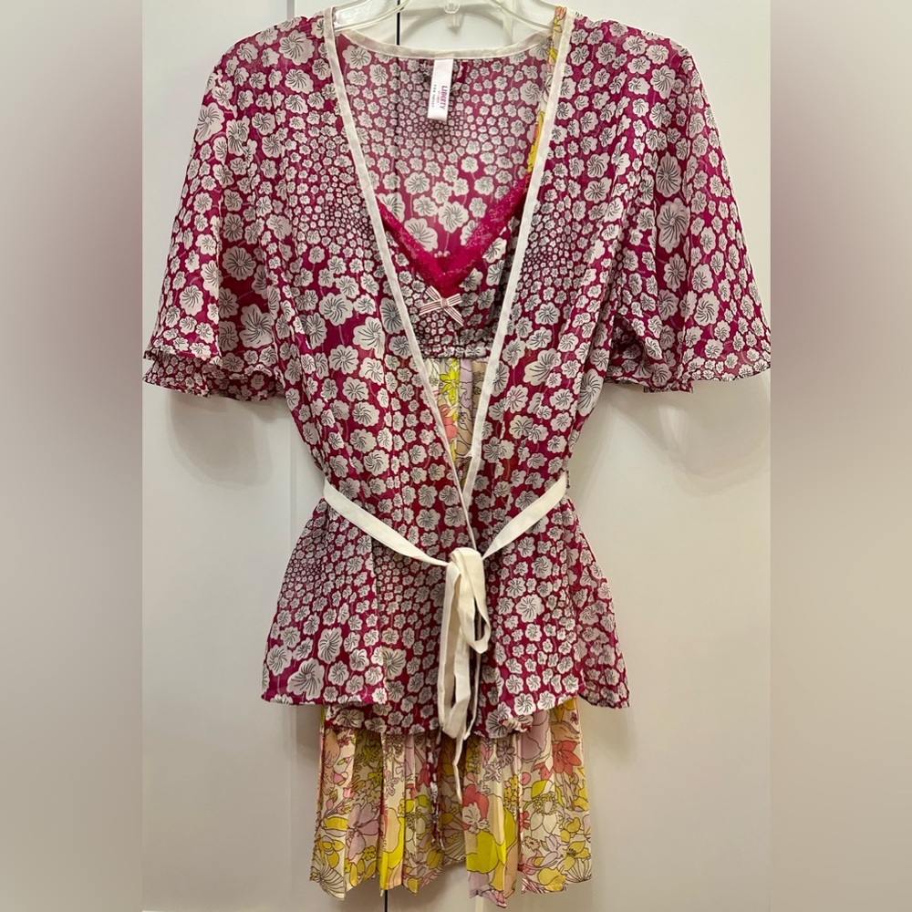 (Set) Liberty of London Target Floral Robe & Chemise